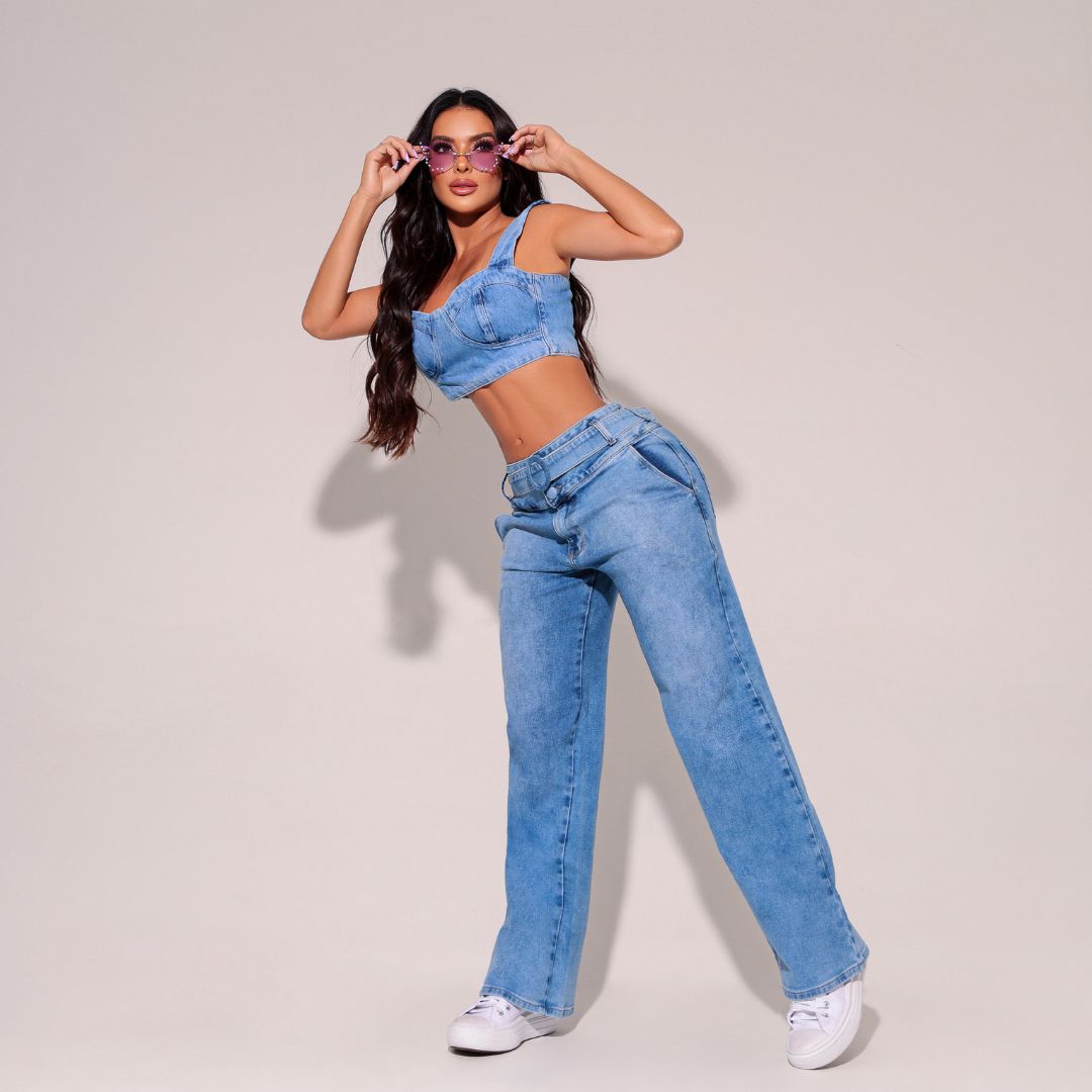 Calça Jeans Modeladora Wide Leg [Pague 1 Leve 2]