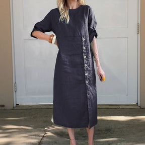 Vestido Adélie™ em Linho de Algodão com Botões Laterais e Fenda Sofisticada / Movimento e Elegância na Medida Certa!